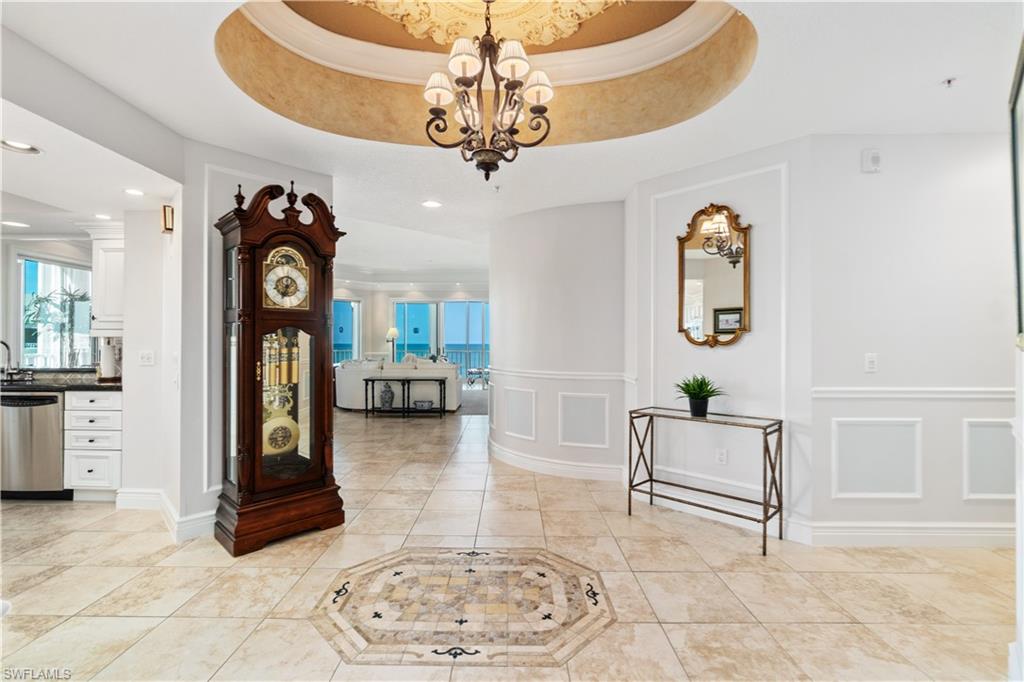 BAREFOOT BEACH CLUB - Residential