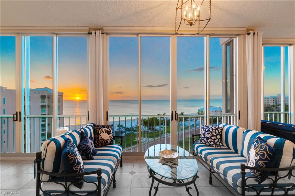 BAREFOOT BEACH CLUB - Residential