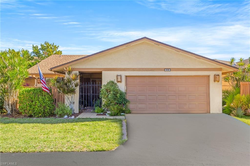 ROYAL WOODS - Residential