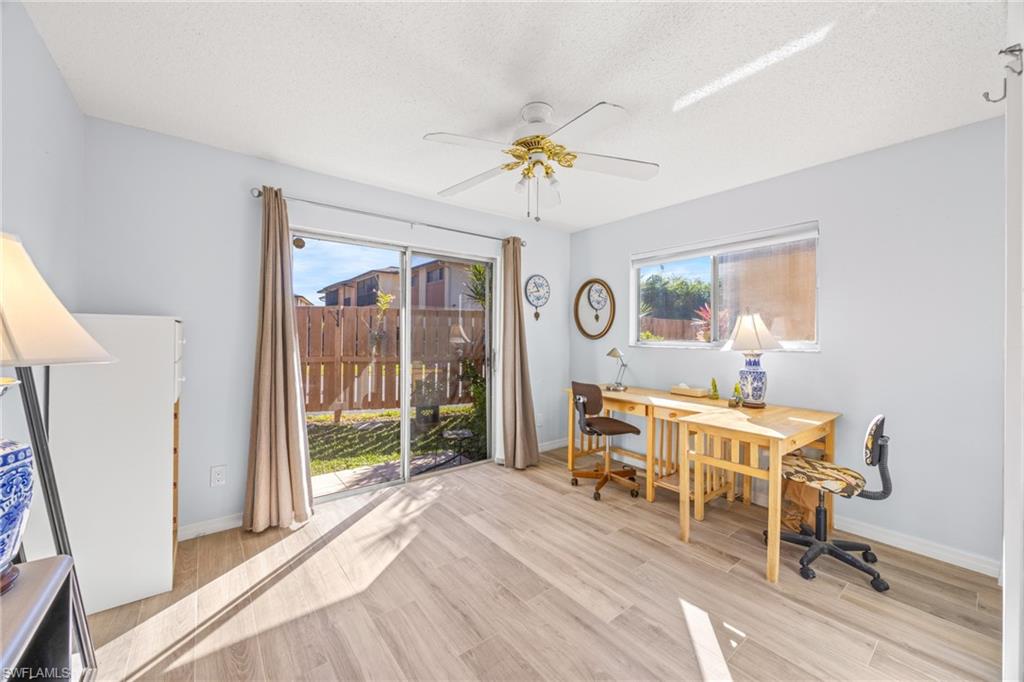 ROYAL WOODS - Residential