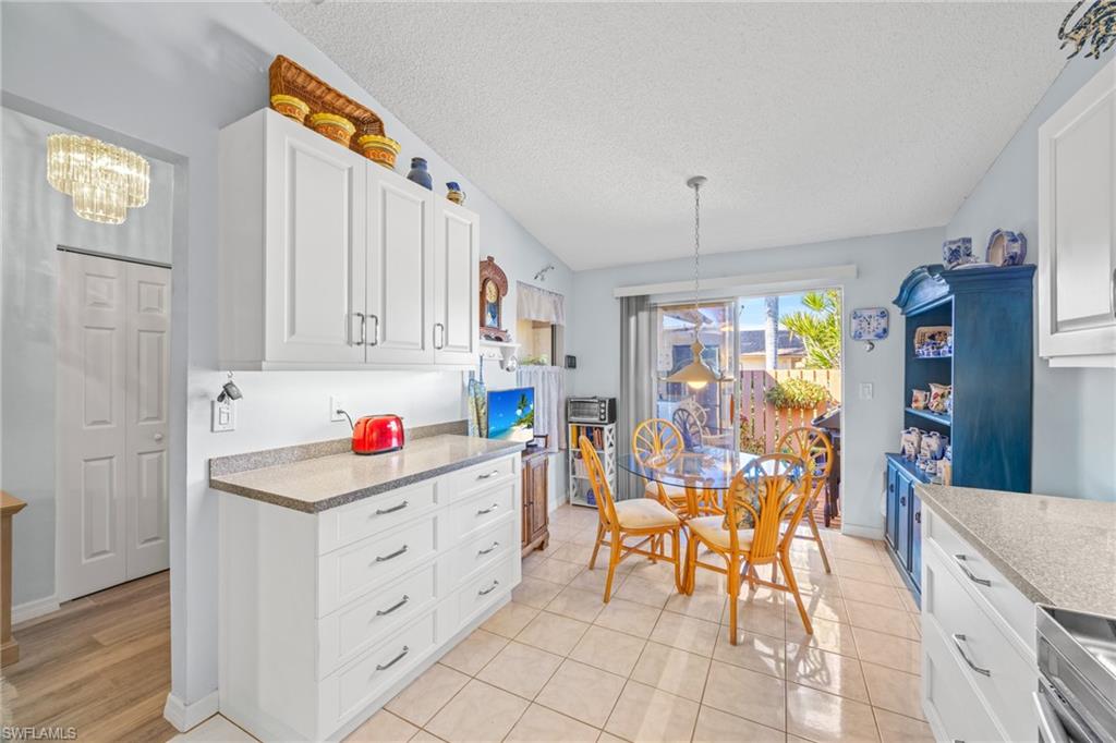 ROYAL WOODS - Residential