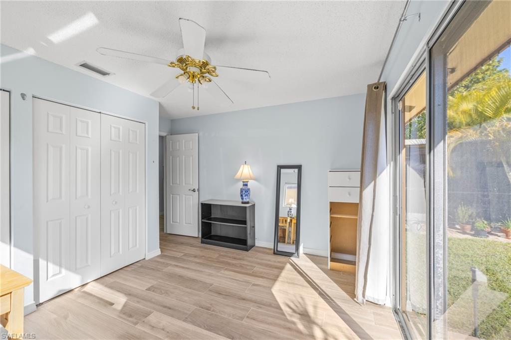 ROYAL WOODS - Residential