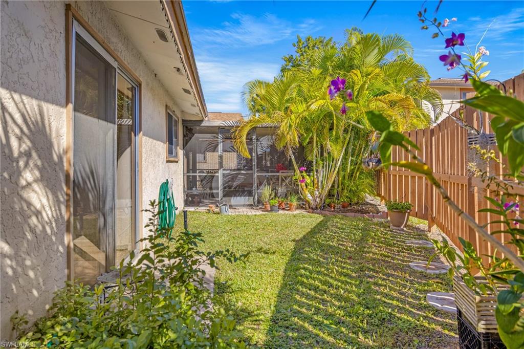 ROYAL WOODS - Residential