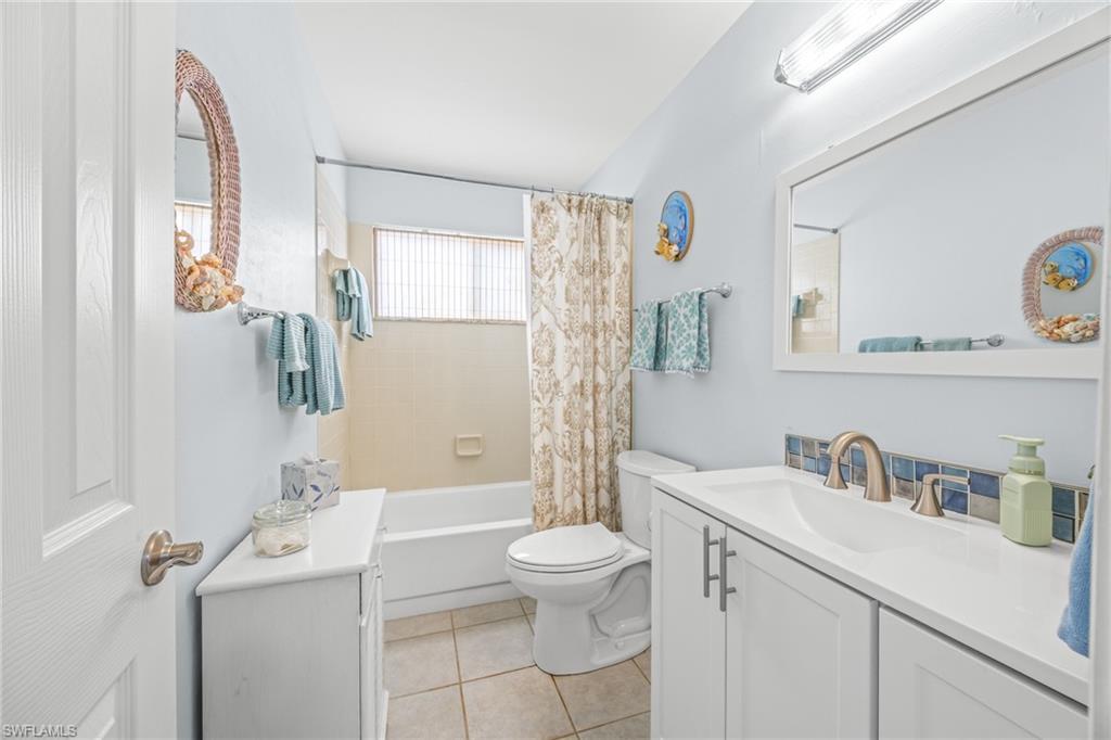 ROYAL WOODS - Residential