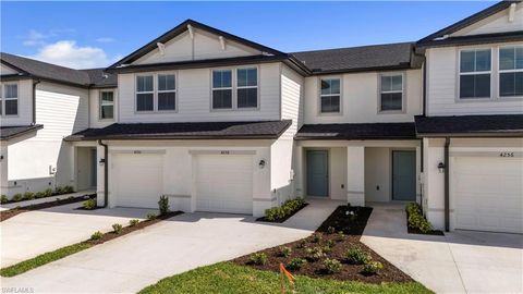 Townhouse in NORTH FORT MYERS FL 4258 Canova CT.jpg