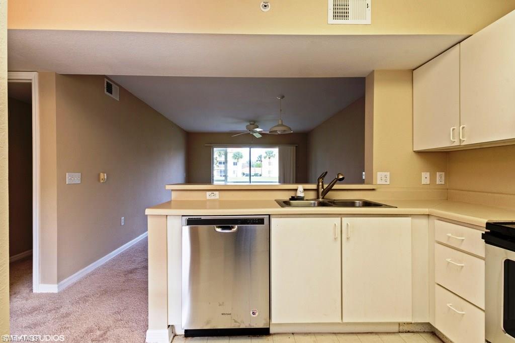 KEY ROYAL CONDOMINIUMS - Residential