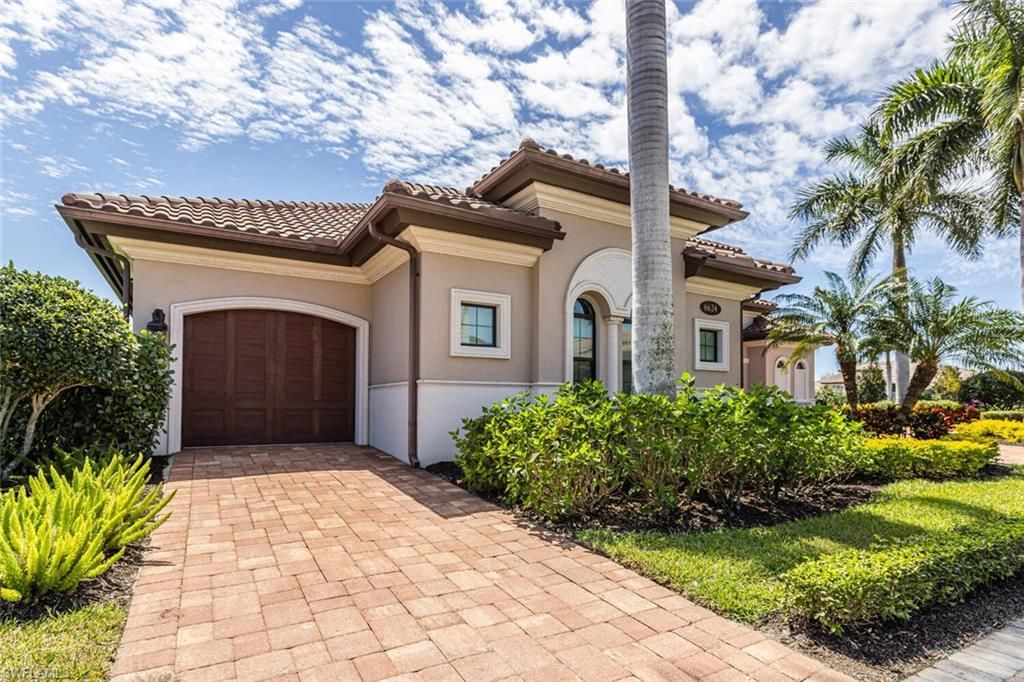 Photo of 6624 Barbera LN, NAPLES, FL 34113 (MLS # 226012577)