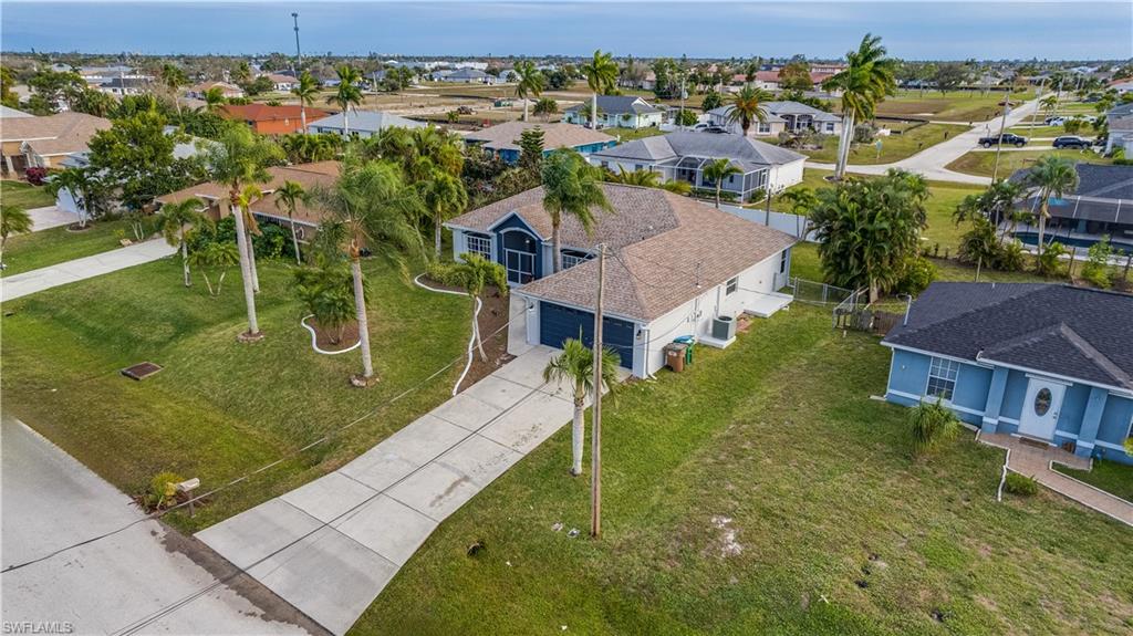 CAPE CORAL - Residential