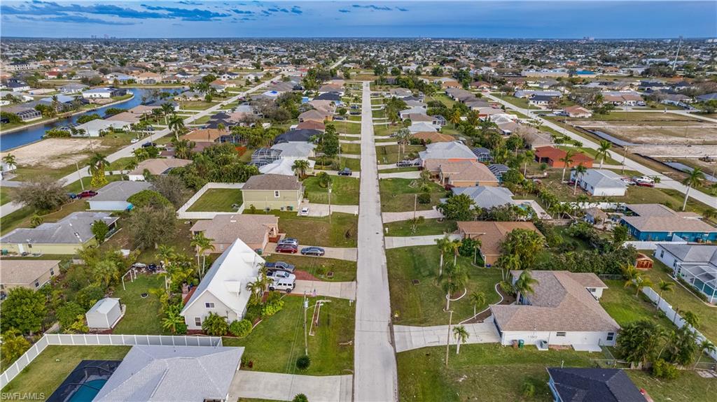 CAPE CORAL - Residential
