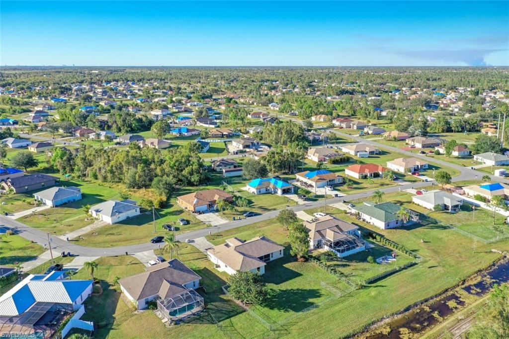 MIRROR LAKES - Residential