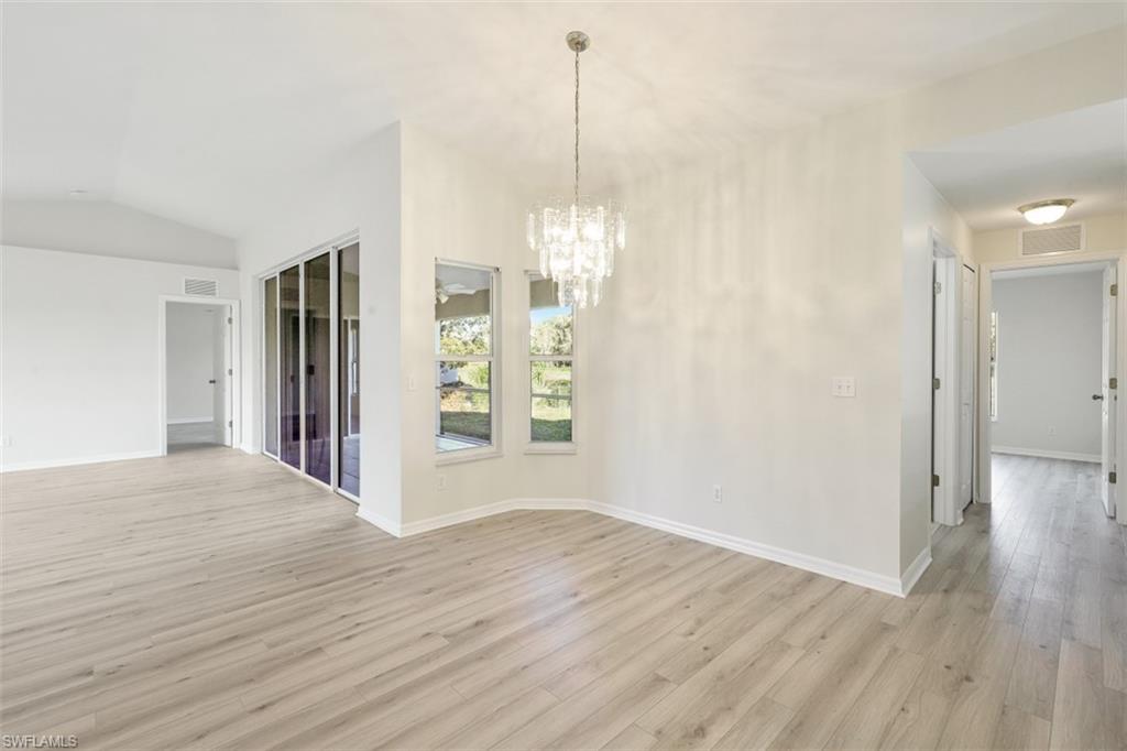 MIRROR LAKES - Residential