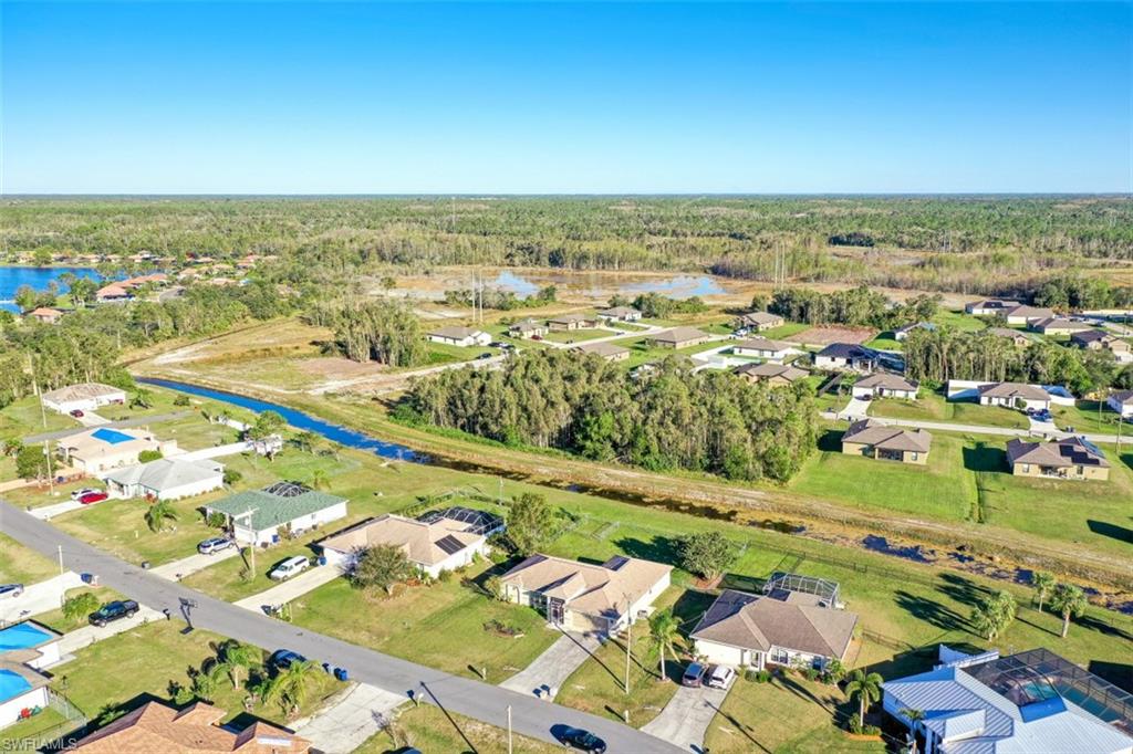 MIRROR LAKES - Residential