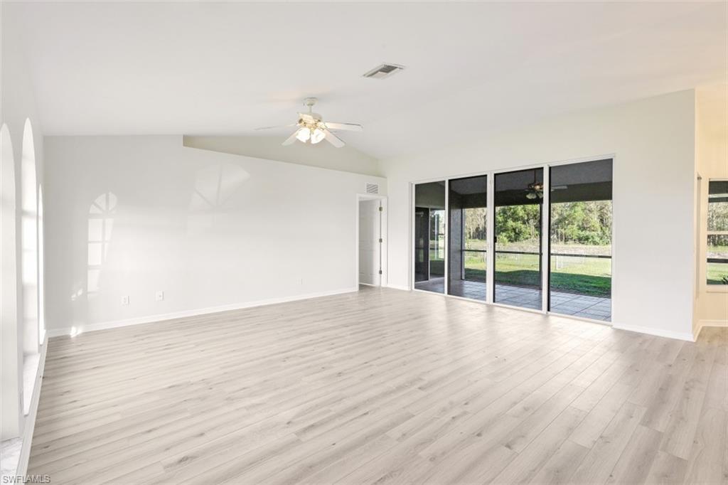 MIRROR LAKES - Residential