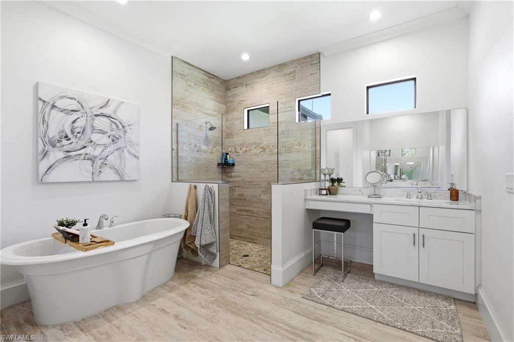 SAN CARLOS ESTATES - Residential