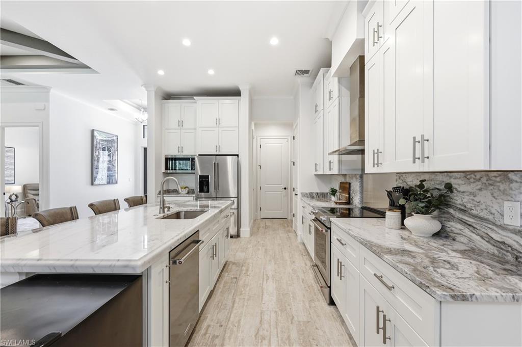 SAN CARLOS ESTATES - Residential