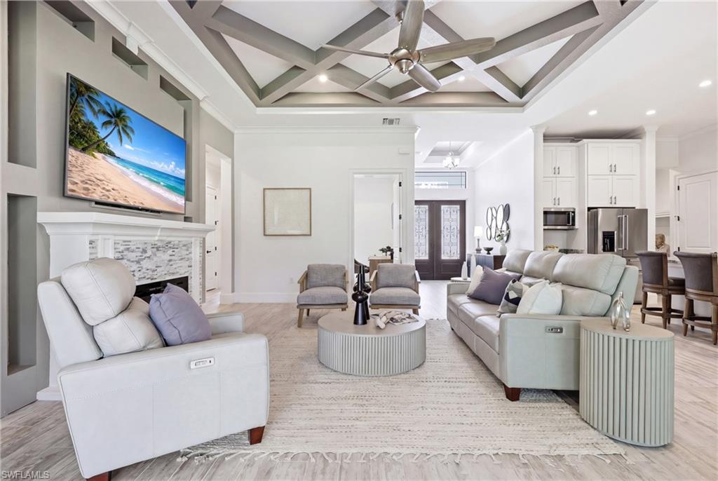 SAN CARLOS ESTATES - Residential