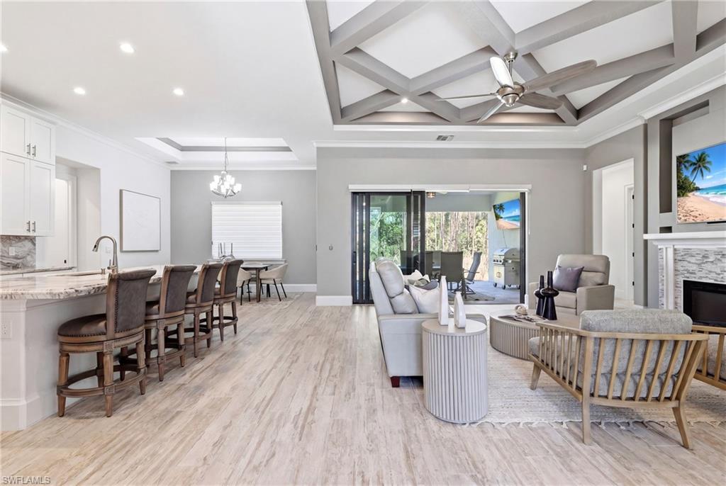 SAN CARLOS ESTATES - Residential