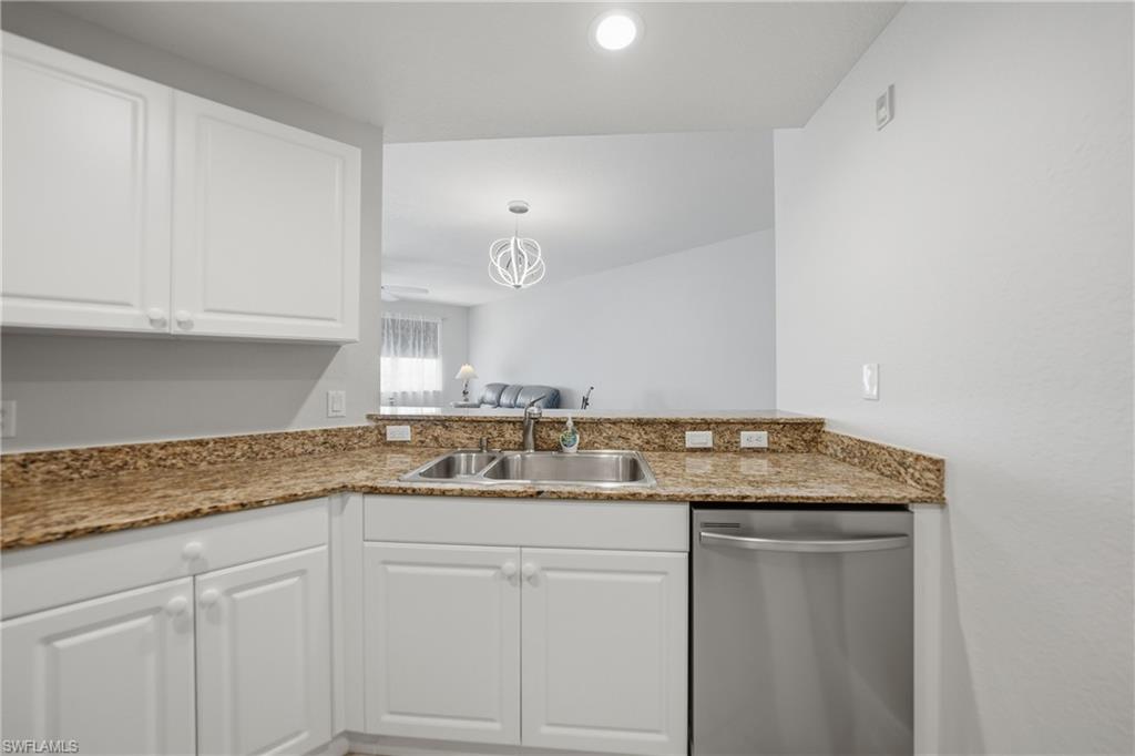 FOUNTAIN COURT - Residential