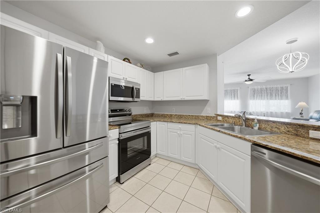 FOUNTAIN COURT - Residential