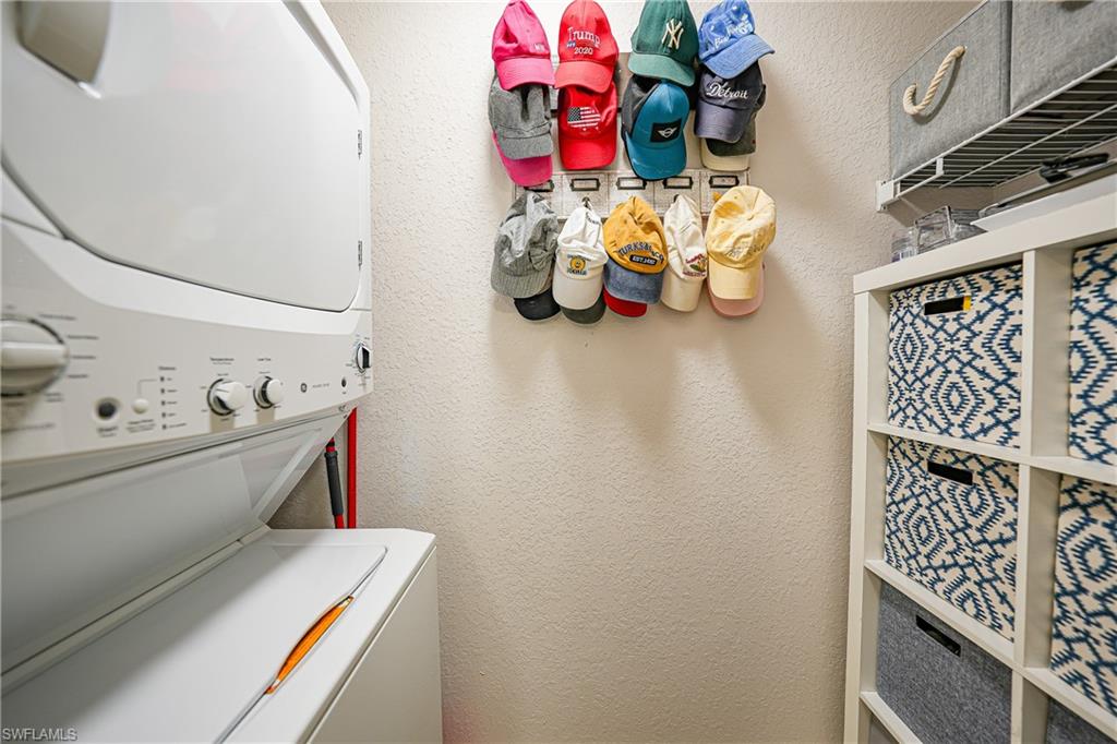 FOUNTAIN COURT - Residential