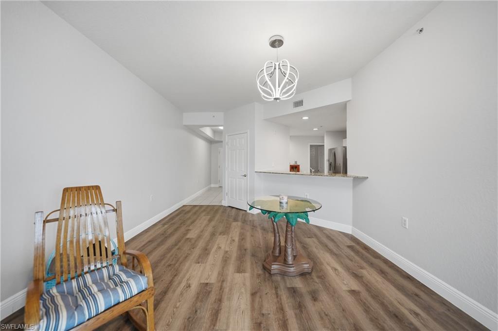 FOUNTAIN COURT - Residential