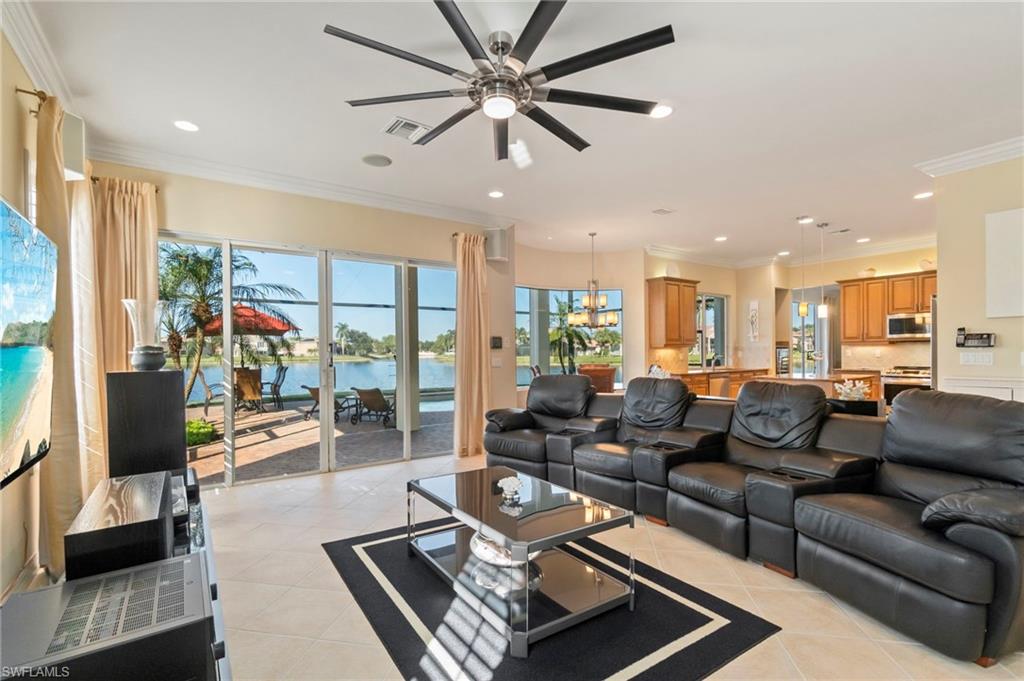 SATURNIA LAKES - Residential