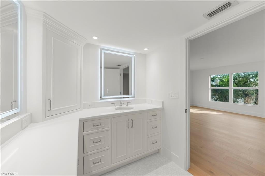 WEDGEWOOD OF SANIBEL CONDO - Residential