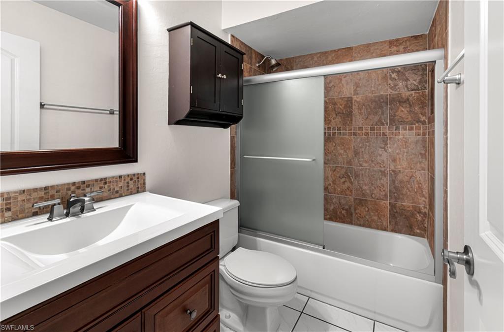 CLUB AT CRYSTAL LAKE CONDOMINIUM - Residential