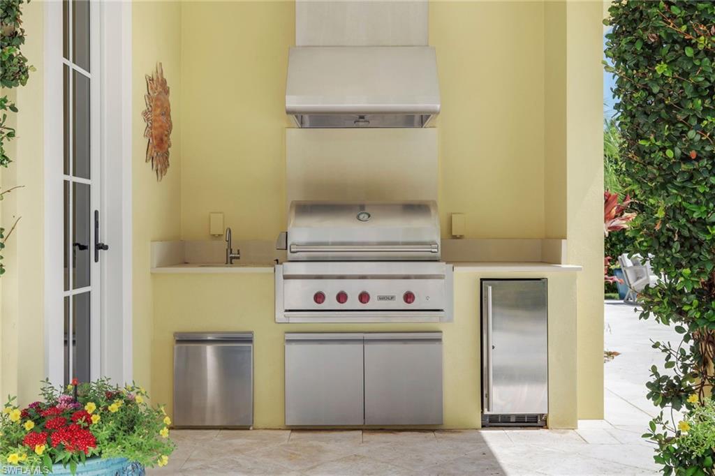 OLDE NAPLES - Residential