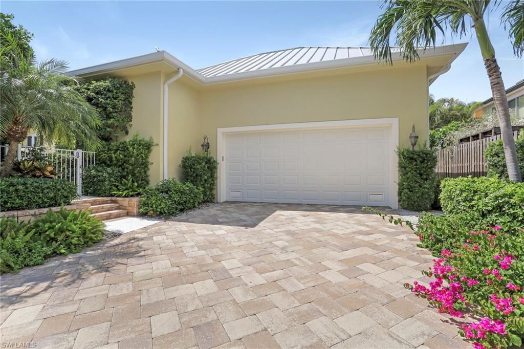 OLDE NAPLES - Residential