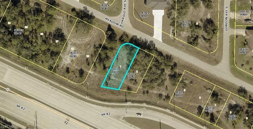 Two prime lots located at 1100 & 1112 Meadow Rd in Lehigh Acres - both sold by the same owner.