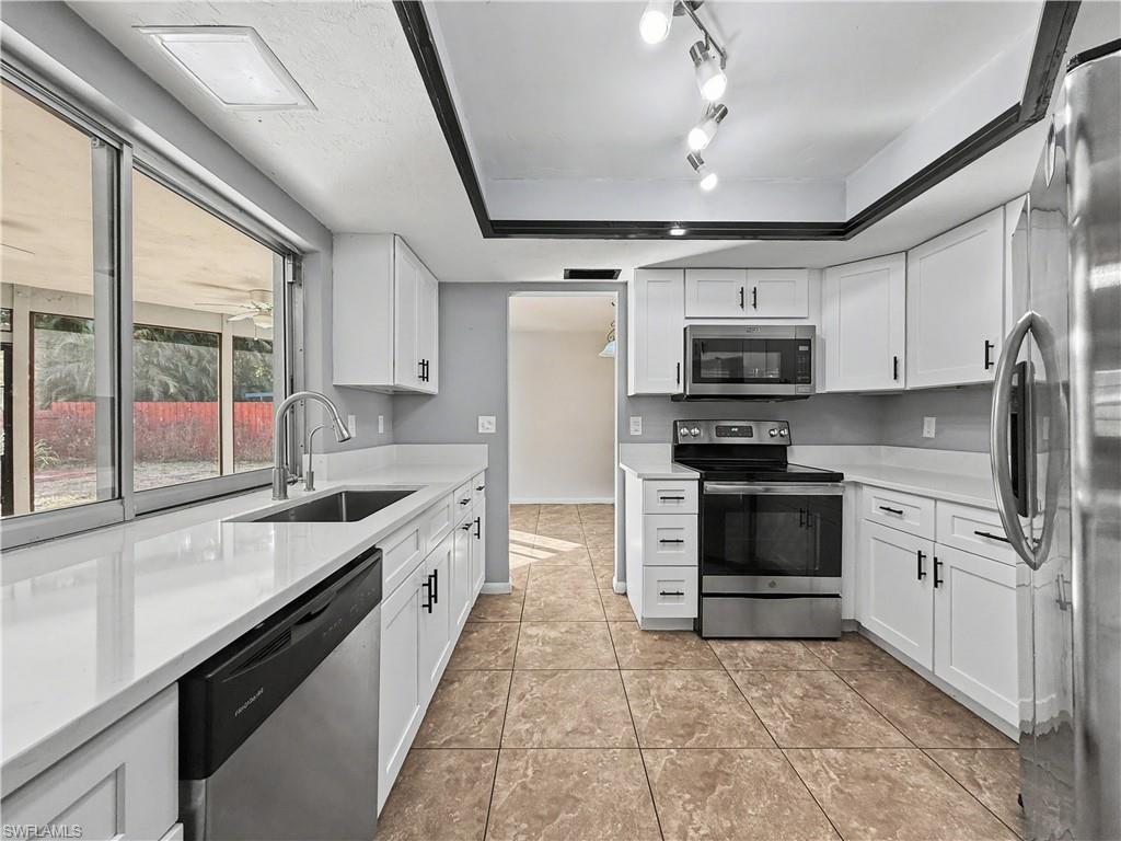 SAN CARLOS PARK - Residential Lease