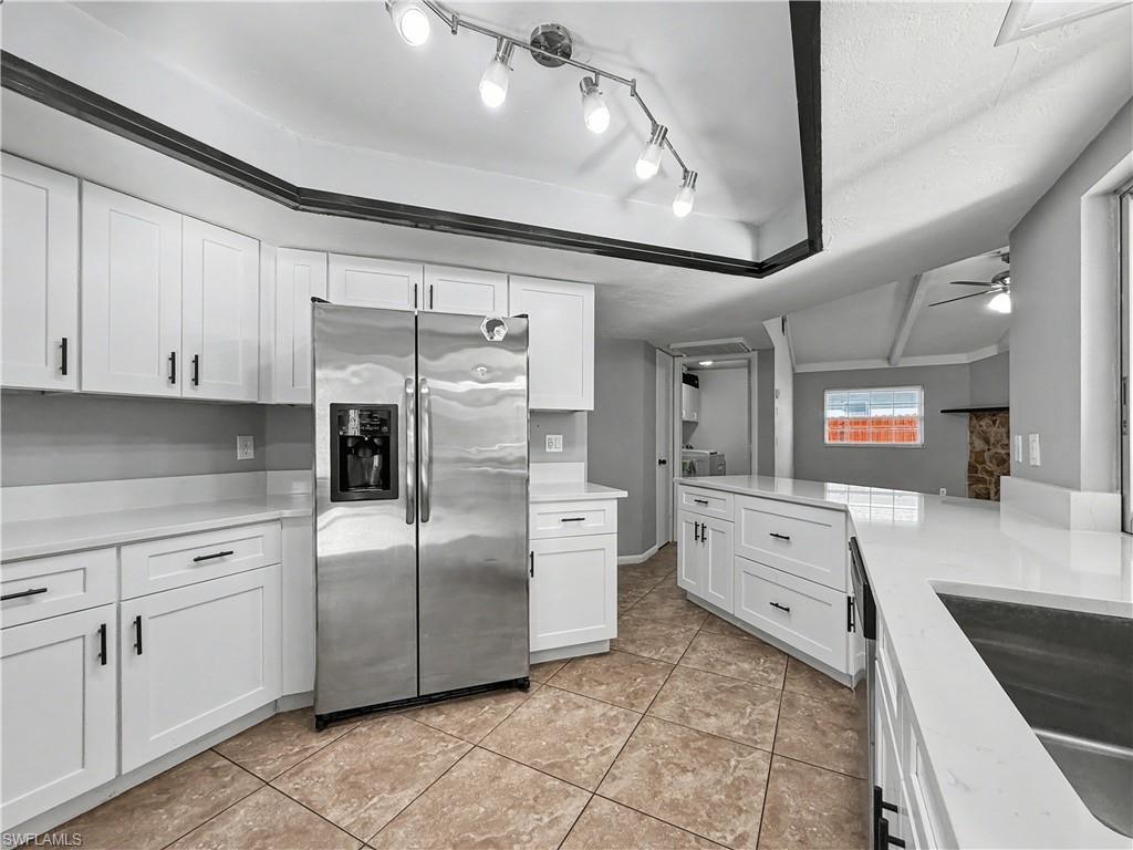 SAN CARLOS PARK - Residential Lease