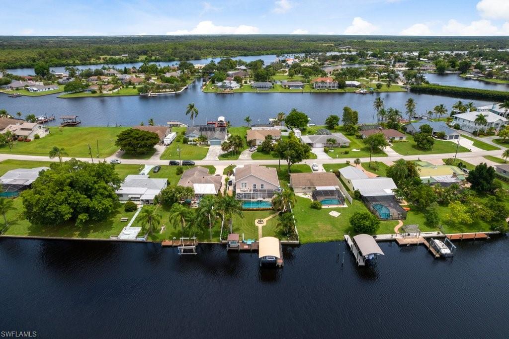 FORT MYERS SHORES - Residential