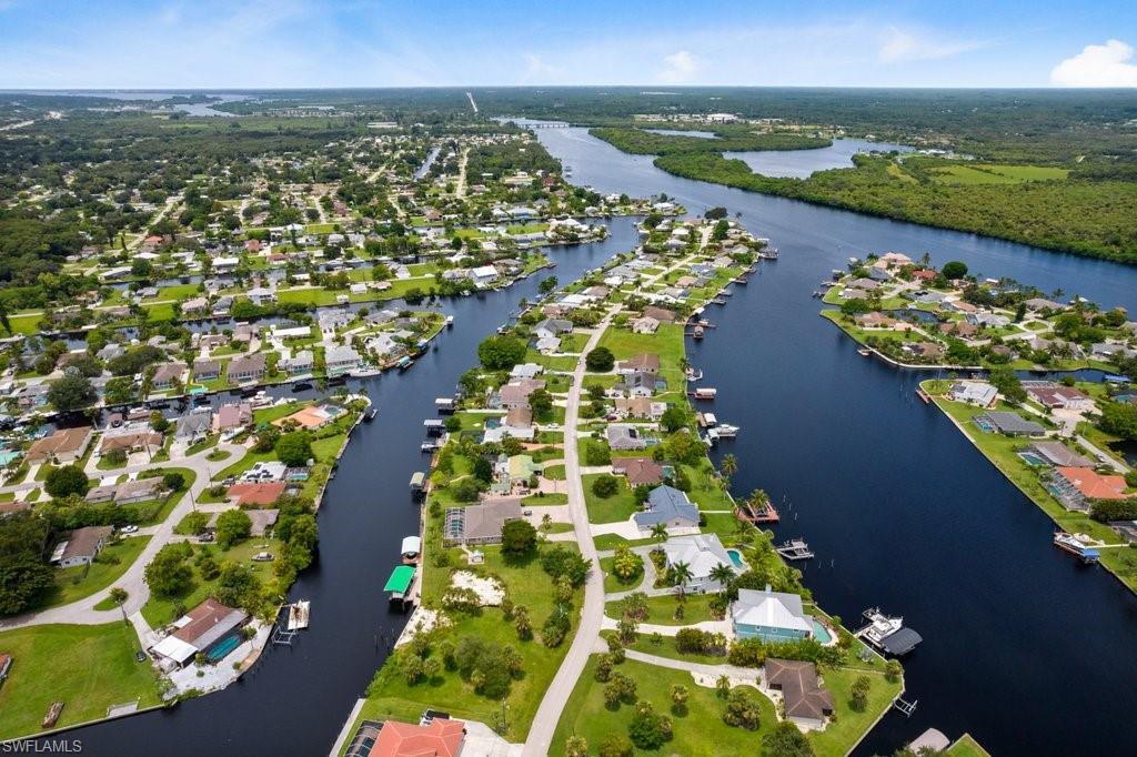 FORT MYERS SHORES - Residential