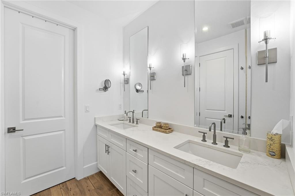 THE VILLAS AT CAUSEWAY KEY - Residential