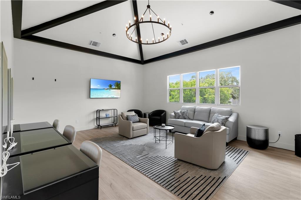 HENDRY CREEK - Residential