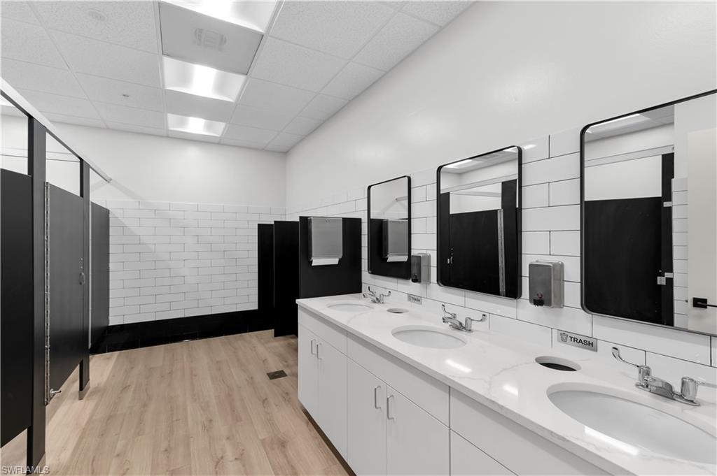 HENDRY CREEK - Residential