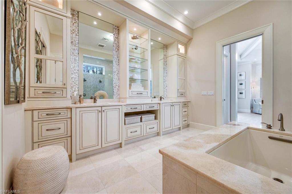 MOORINGS - Residential