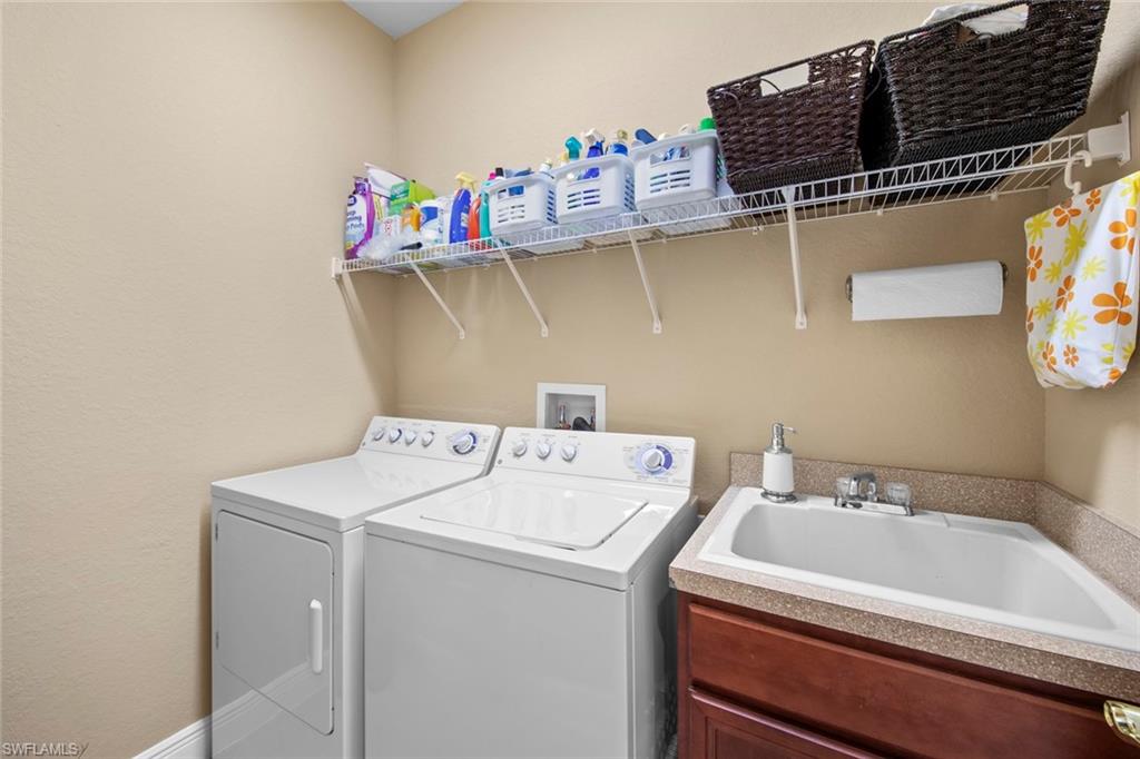 BELLE LAGO - Residential