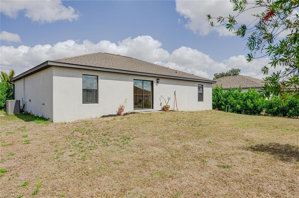 CAPE CORAL - Residential