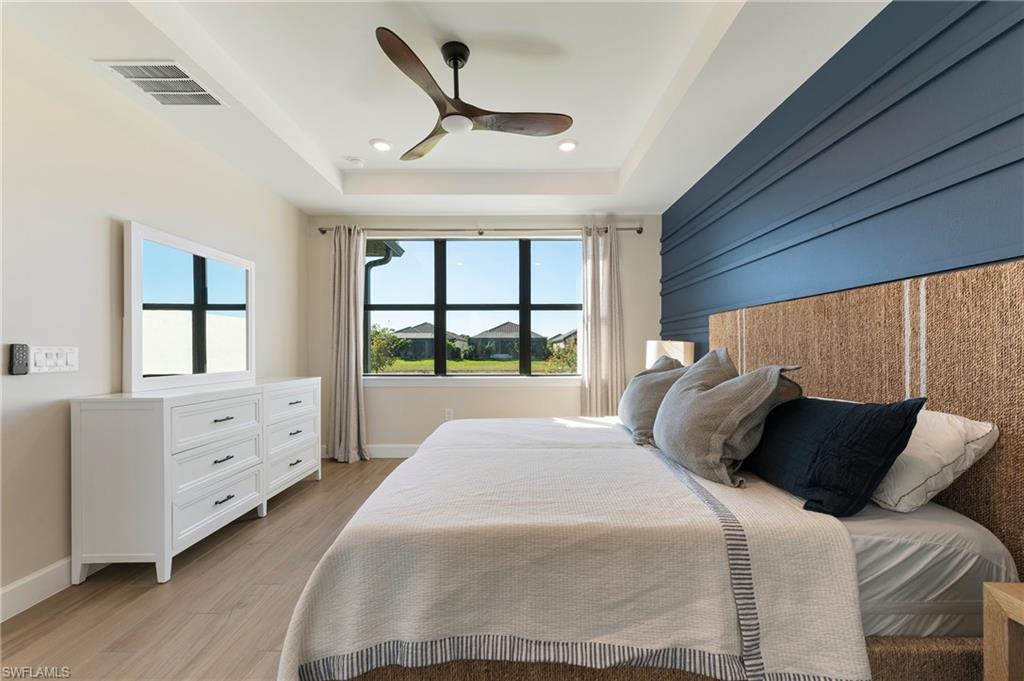 ESPLANADE LAKE CLUB - Residential Lease