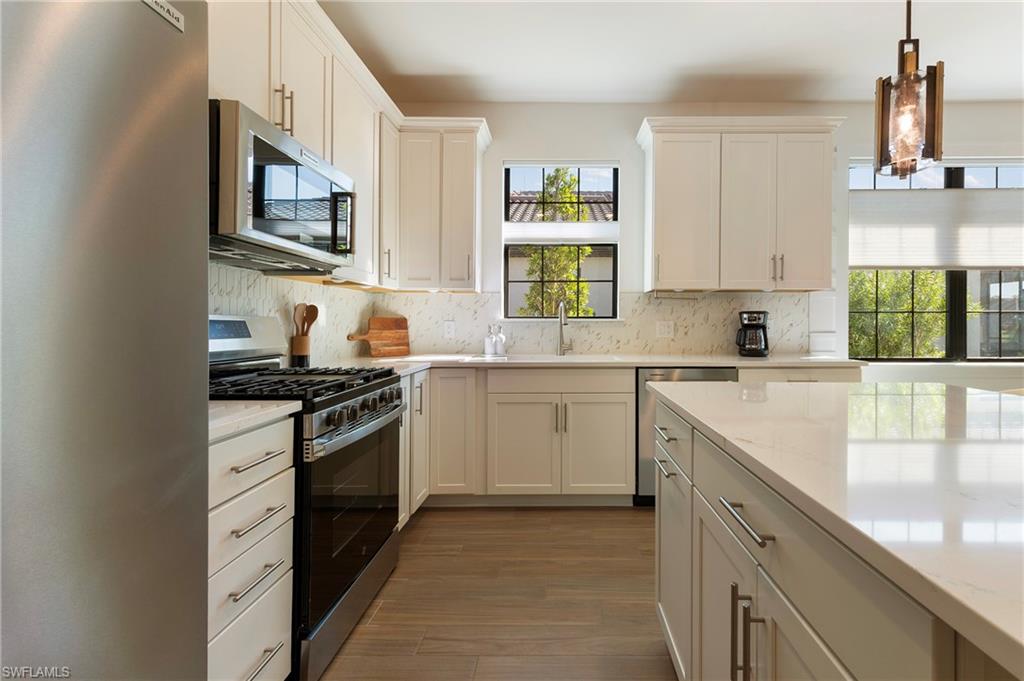 ESPLANADE LAKE CLUB - Residential Lease