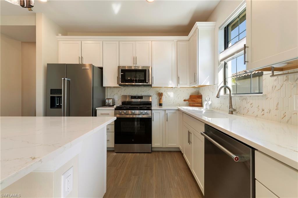 ESPLANADE LAKE CLUB - Residential Lease