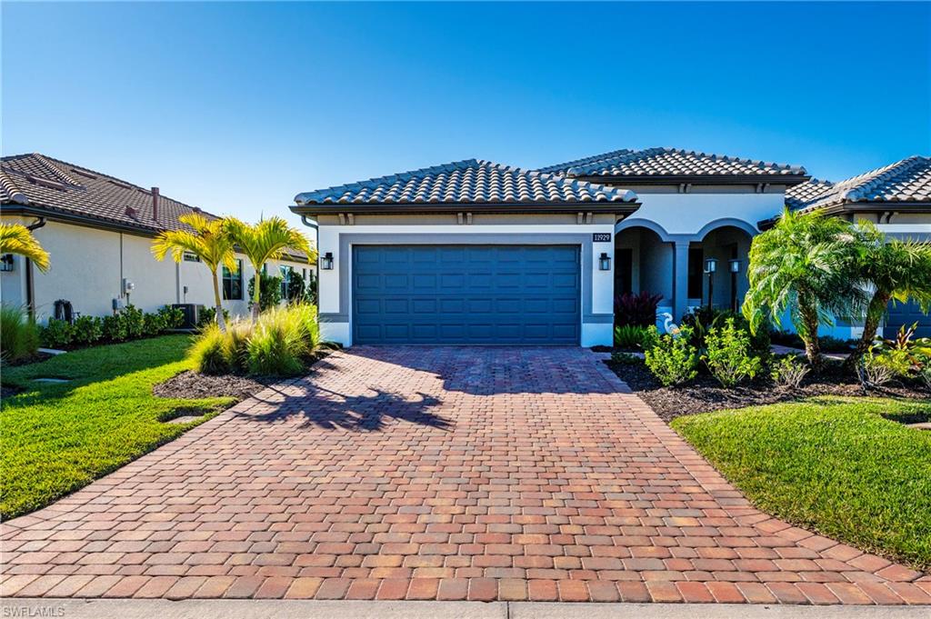 ESPLANADE LAKE CLUB - Residential Lease