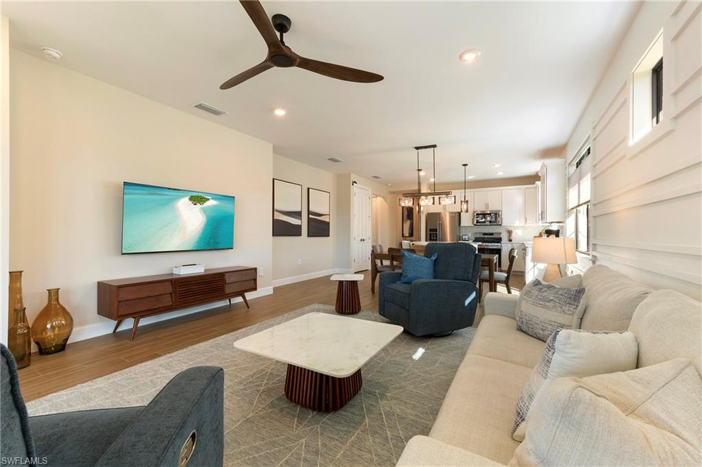 ESPLANADE LAKE CLUB - Residential Lease