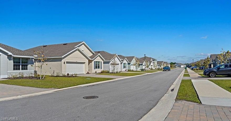 Currently offering 10 weeks free! Prices, promotions, and availability are subject to change. Peace River Landing is the home you've been looking
 for in Port Charlotte, FL. With comfortable three-, four-, and five-bedroom homes complete with air conditioning, washers and dryers, and
 stainless steel appliances, you're guaranteed to find a place to live with a lifestyle to love. What's more, as a member of the community, you'll
 also have access to on-site management and on-call emergency maintenance. Find a home at Peace River Landing, where living more is the new
 standard. PID # 402319302042