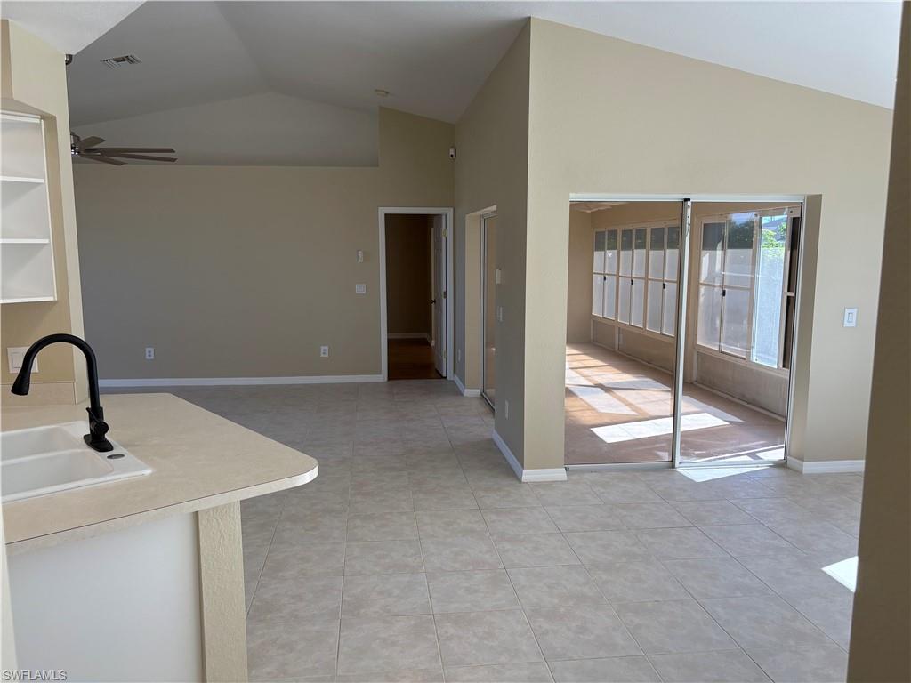 CAPE CORAL - Residential