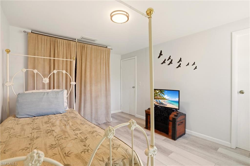 GOLDEN GATE CITY - Residential