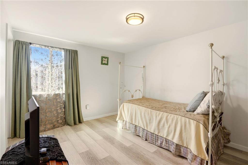 GOLDEN GATE CITY - Residential